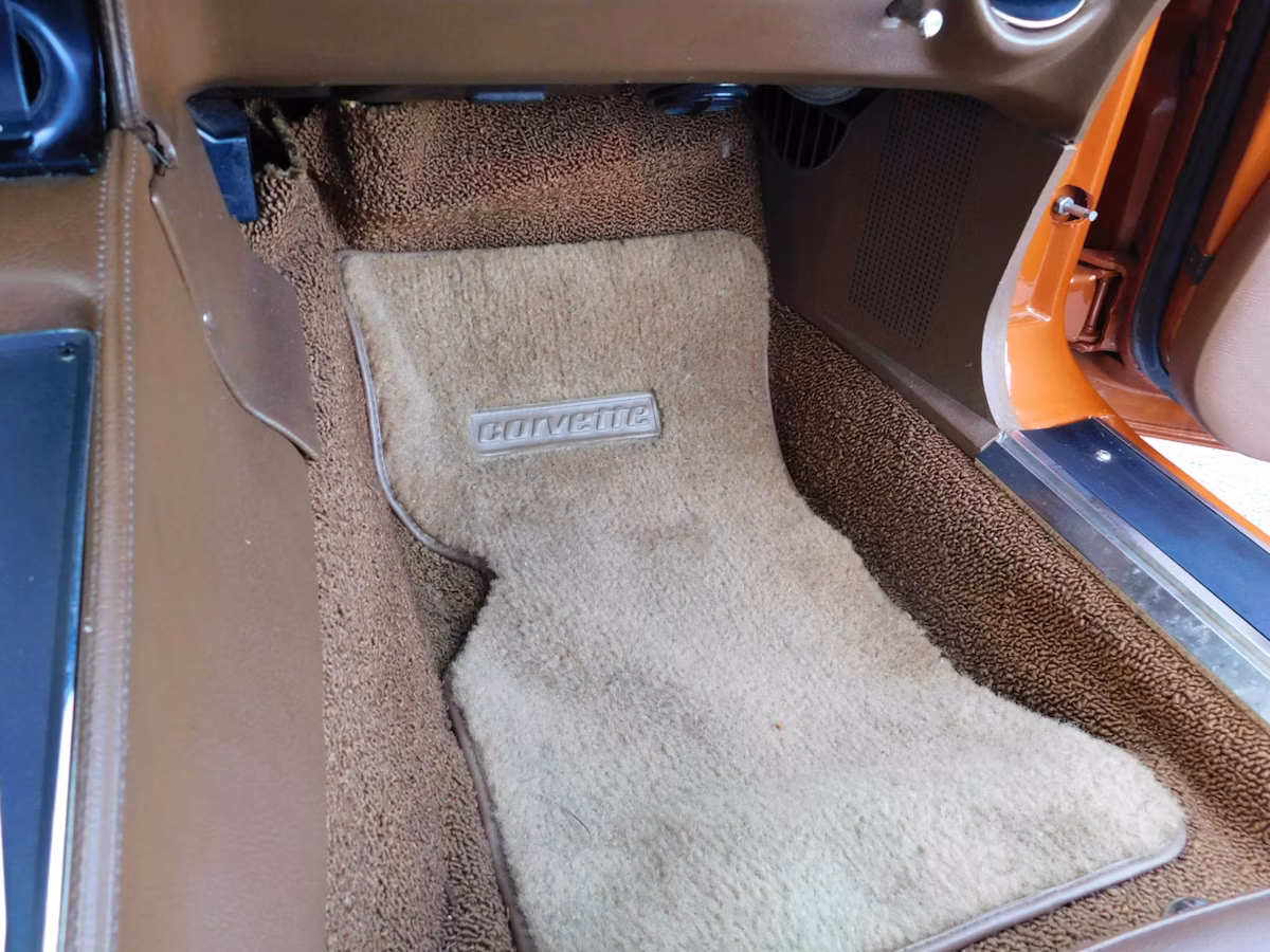 1972 Chevrolet Corvette Coupe 4-Speed thumbnail 18