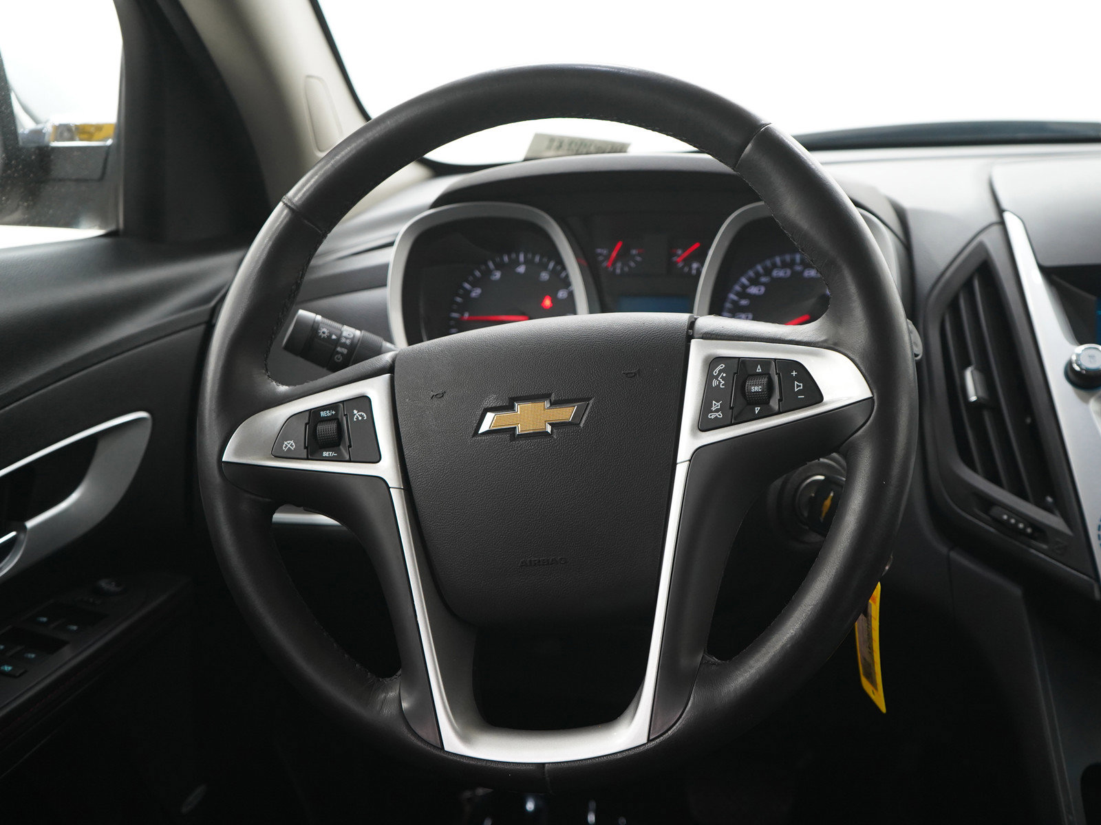 2011 Chevrolet Equinox AWD thumbnail 8