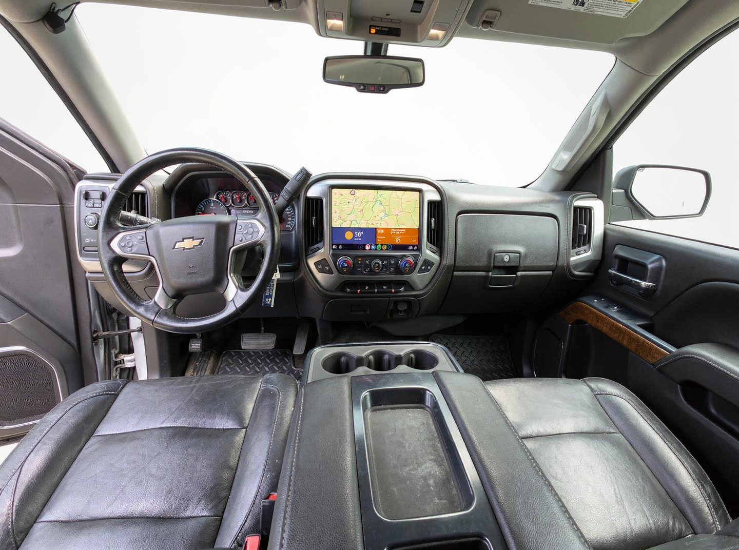 2018 Chevrolet Silverado 1500 LTZ Crew Cab 4WD thumbnail 7