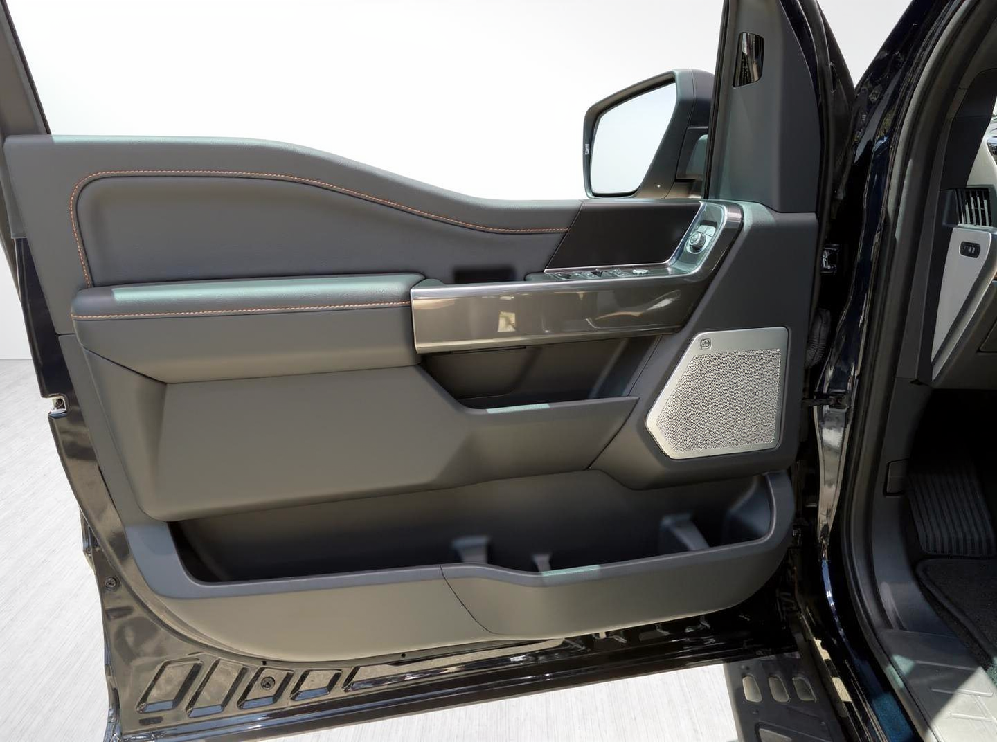 2022 Ford F150 SuperCrew Cab Tremor thumbnail 15