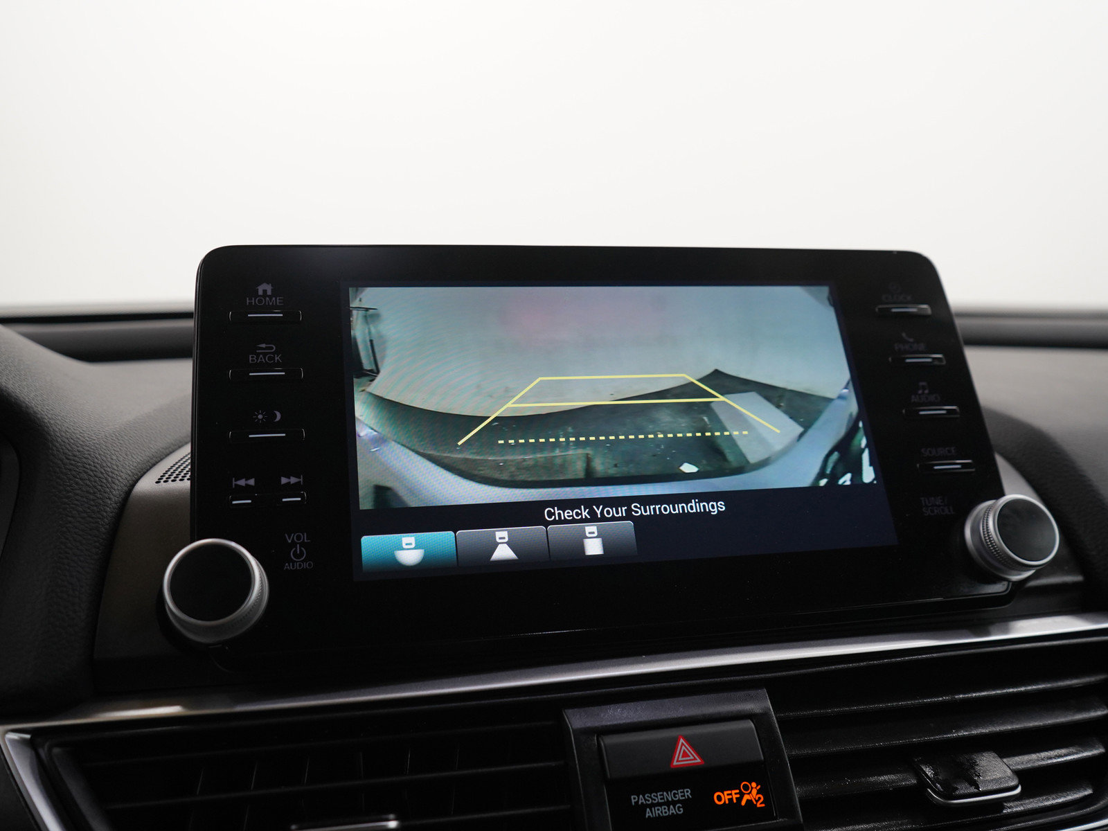 2019 Honda Accord thumbnail 6