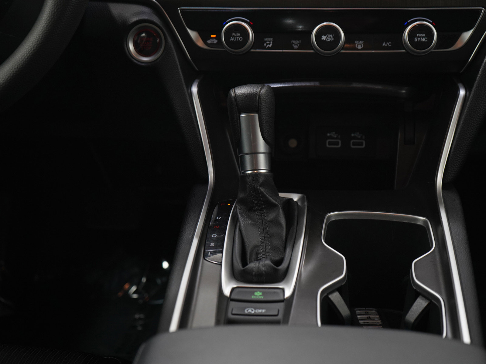 2019 Honda Accord thumbnail 9