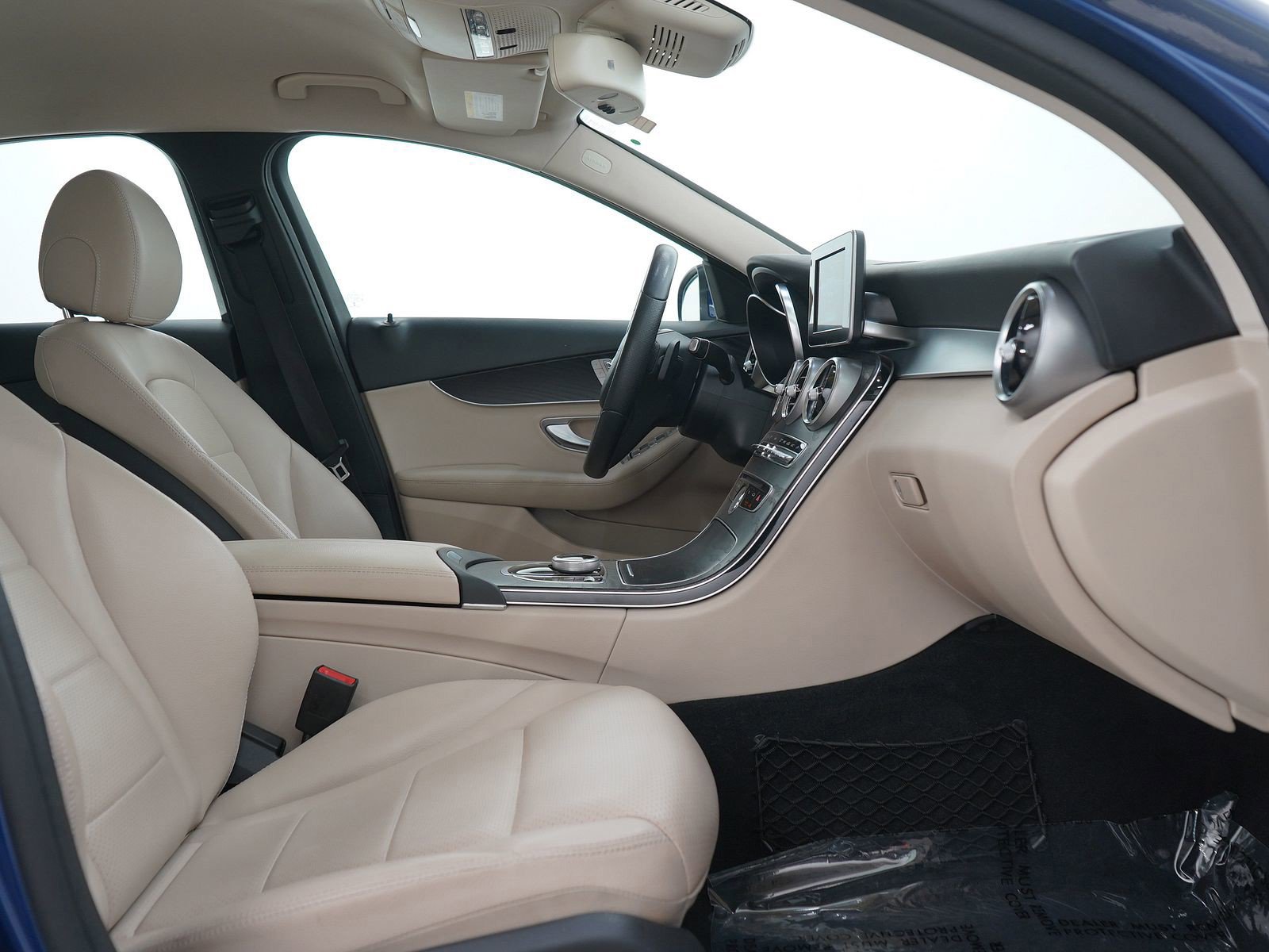 2017 Mercedes-Benz C 300 4MATIC thumbnail 11
