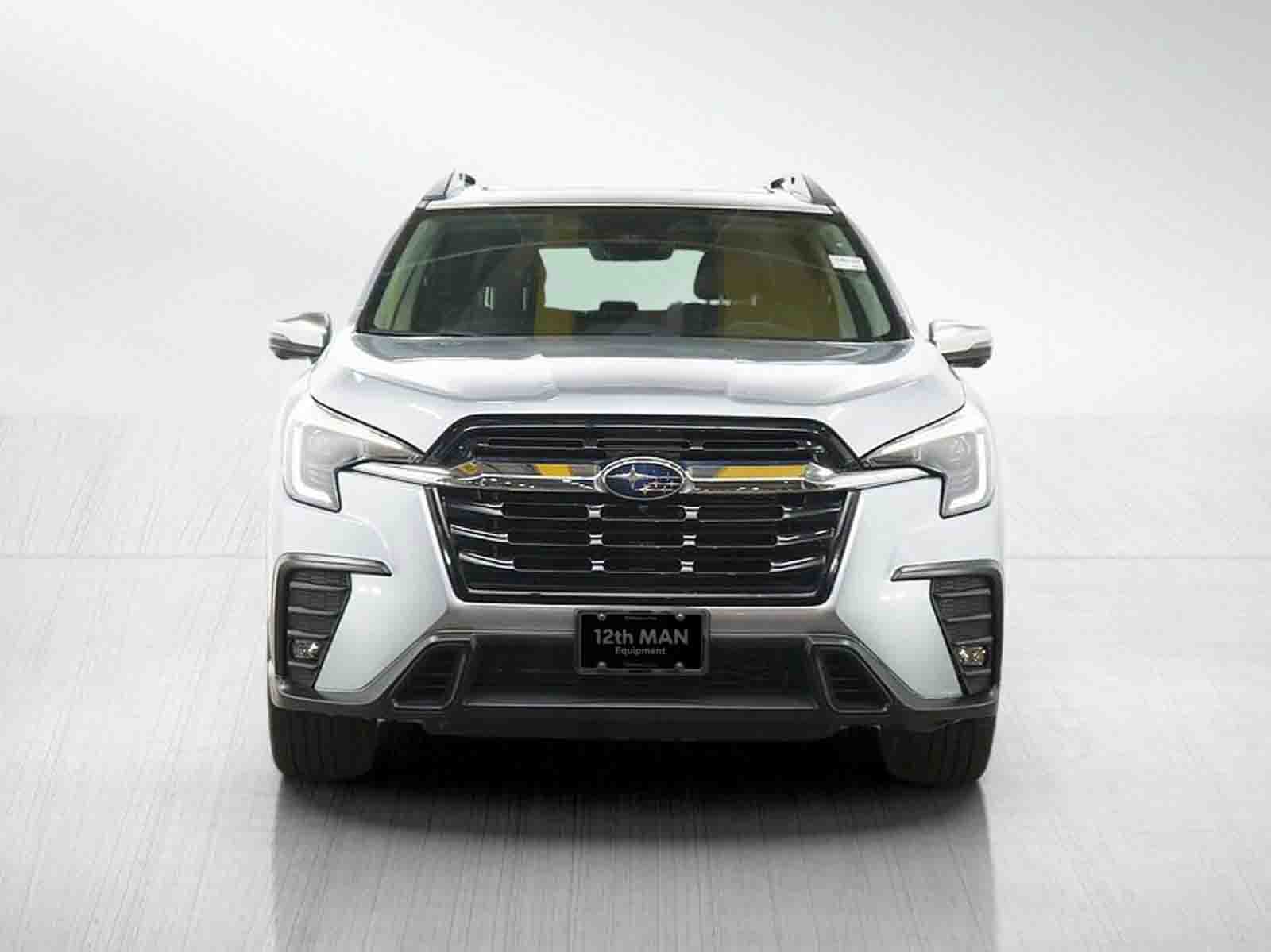 2023 Subaru Ascent AWD thumbnail 2