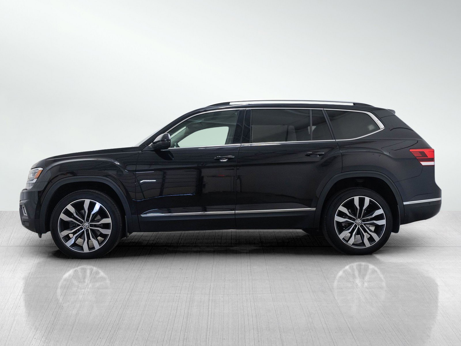 2018 Volkswagen Atlas thumbnail 3
